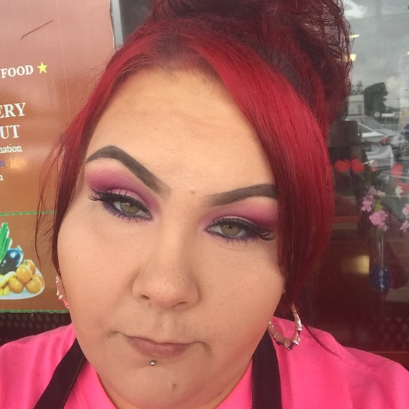 Meet your Posher, Holly - Picture 1 of 1